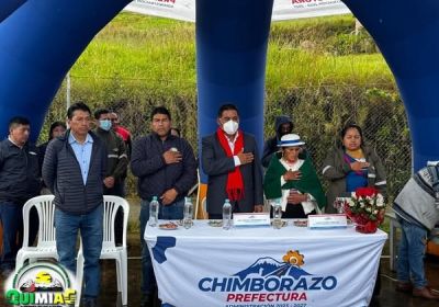 Apoyo a mujeres rurales: GAD Quimiag y Prefectura de Chimborazo entregan 1080 pollos para impulsar la economía local