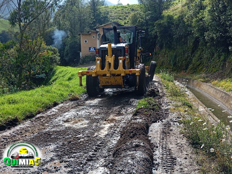Inicio De Los Trabajos De Lastrado En Las Vías Del Sur En La Comunidad De Puculpala Sector El Cortijo
