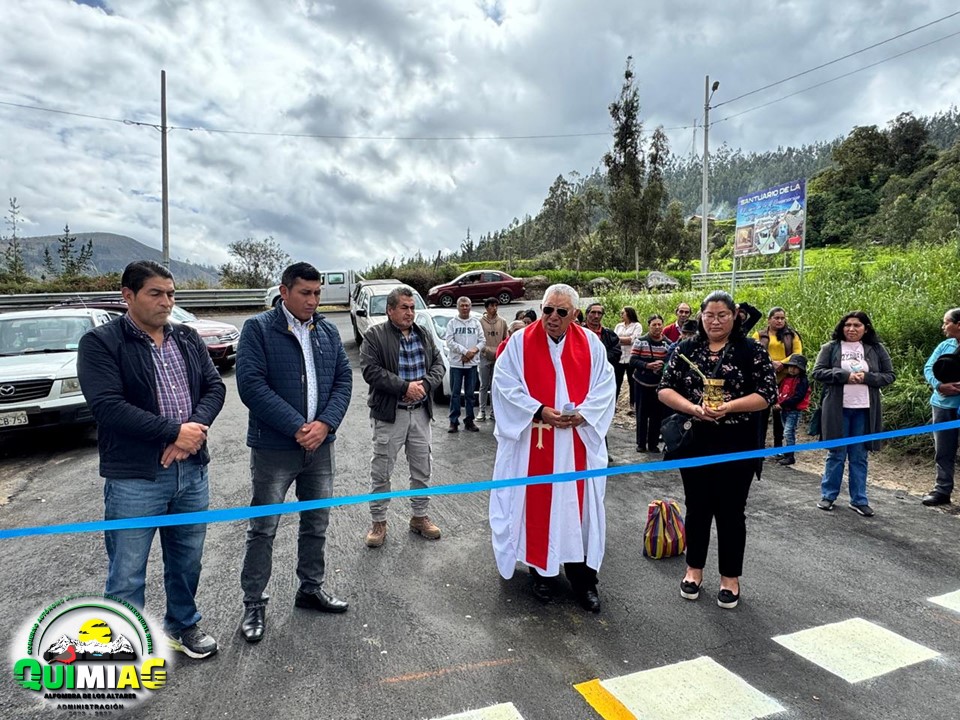 GAD Quimiag y Prefectura inauguran reasfaltado de vía al Santuario de la Virgen de la Anunciación del Puente